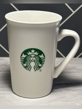 Starbucks Classic Coffee Mug White Green Siren Logo 2019 Ceramic 10 oz 296 ml